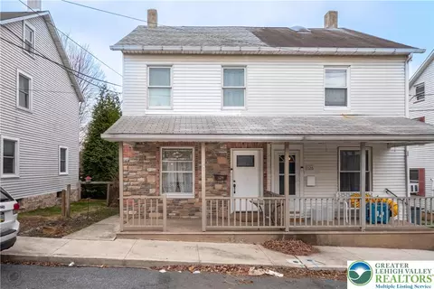 1124 Furnace St, Hellertown, PA 18055