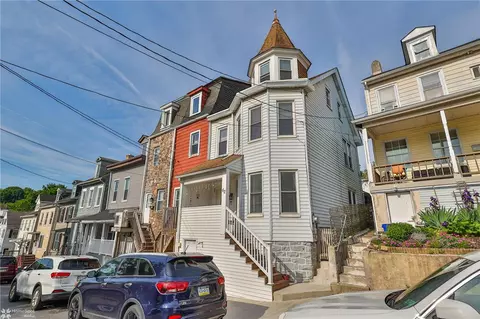 62 N 7th St, Easton, PA 18042