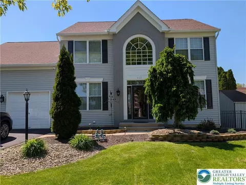 410 Ramblewood Dr, Forks Twp, PA 18040