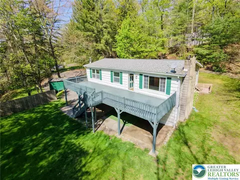 3116 Sheriff Ln, East Stroudsburg, PA 18302