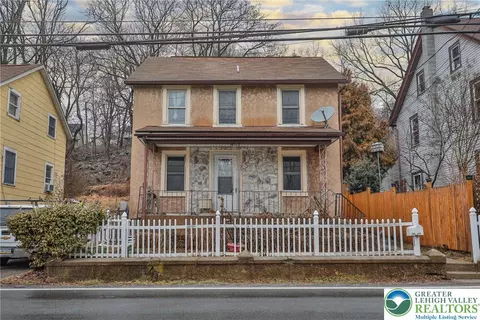 1291 Seidersville Rd, Bethlehem, PA 18015