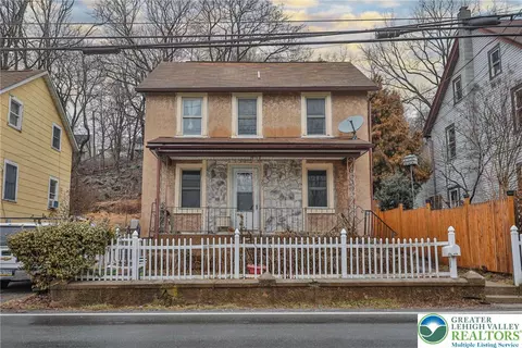 1291 Seidersville Rd, Bethlehem, PA 18015