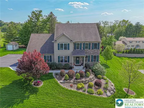 1050 Kressler Rd, Allentown, PA 18103