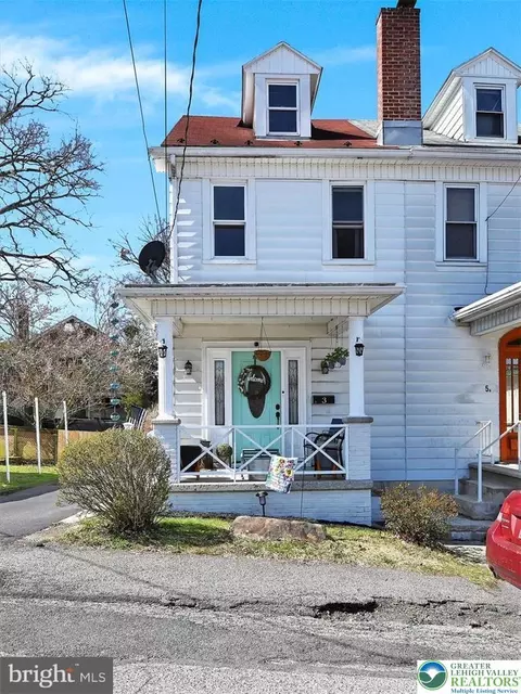 3 N 22nd St, Pottsville, PA 17901
