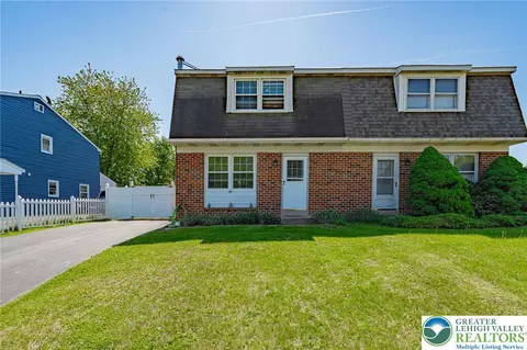 130 Ellen Way, Harleysville, PA 19438