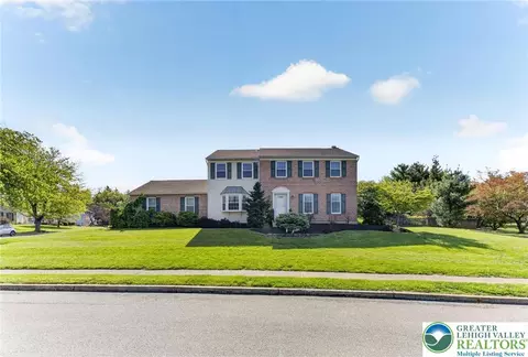 3920 Danberry Dr, Easton, PA 18045
