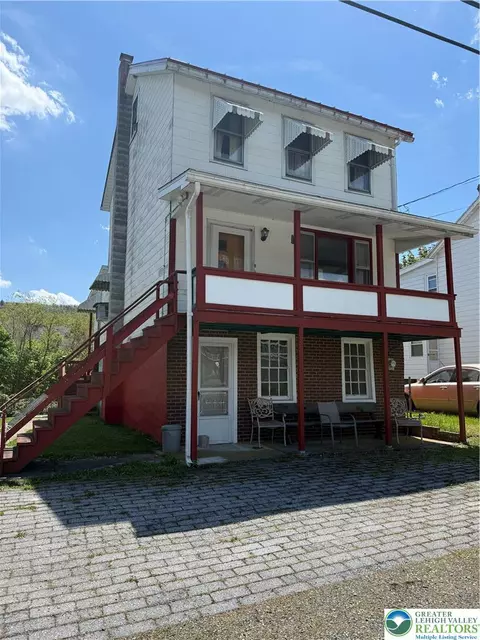 596 Old 209 Rd, Schuylkill, PA 18252