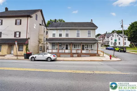 496 N 1st St, Lehighton, PA 18235