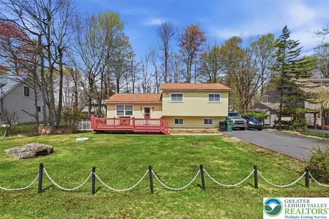 9579 Millwood Dr, Coolbaugh Twp, PA 18466