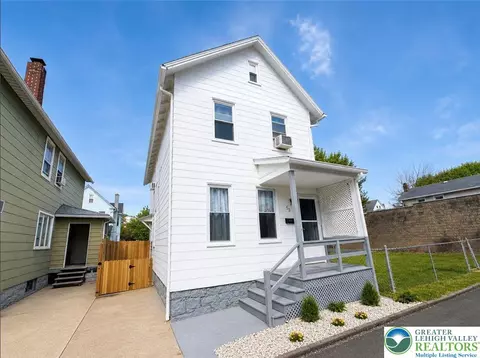 53 Oneill Ave, Wilkes Barre, PA 18702
