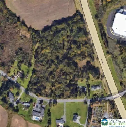5043 Chapmans Rd, South Whitehall Twp, PA 18104