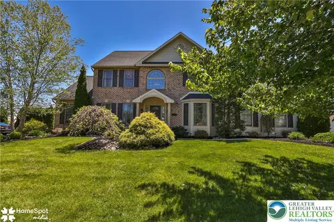 5837 Winterberry Pl, Allentown, PA 18104