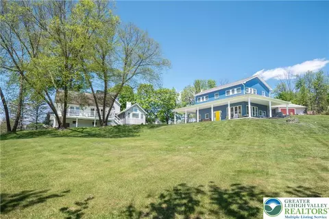 1072 Five Points Richmond Rd, Bangor, PA 18013
