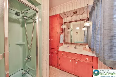 Bath - 111 E Goepp St, Bethlehem, PA 18018 photo 3 of 3