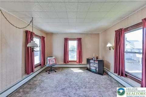 Living - 111 E Goepp St, Bethlehem, PA 18018 photo 4 of 5
