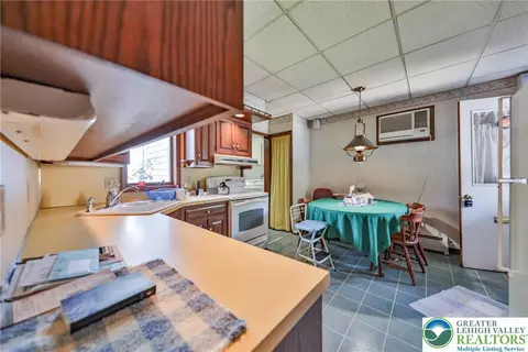 Kitchen - 111 E Goepp St, Bethlehem, PA 18018 photo 3 of 5
