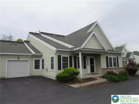 2430 Steeplechase Dr, Macungie, PA 18062