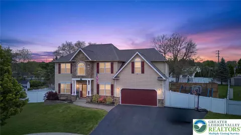 764 Mohican Dr, Easton, PA 18040