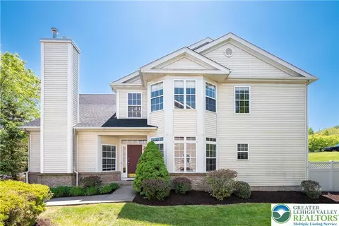 115 Bethpage Ter, Williams Twp, PA 18042