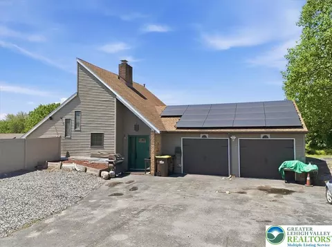 7567 Airport Rd, Bath, PA 18014