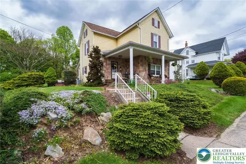 27 Stewart St, Bangor, PA 18013