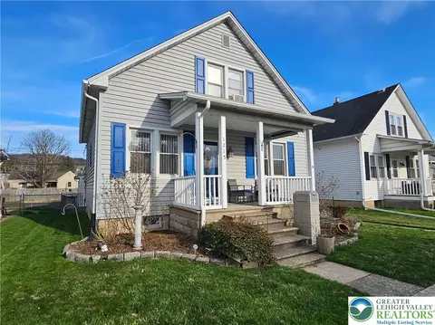 1215 Easton Rd, Hellertown, PA 18055