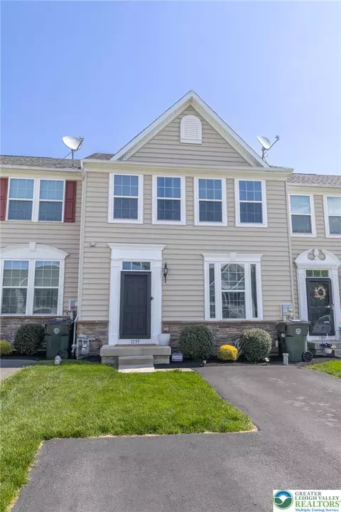 1155 Westminster Dr, Breinigsville, PA 18031