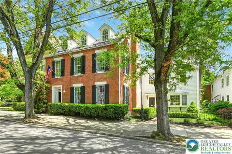 424 N New St, Bethlehem, PA 18018