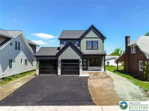 37 N 7th St, Coplay, PA 18037