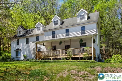 1841 Twin Pine Rd, Stroudsburg, PA 18360