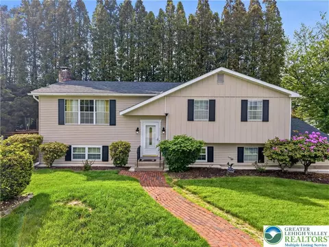3111 Forks St, Palmer Township, PA 18045