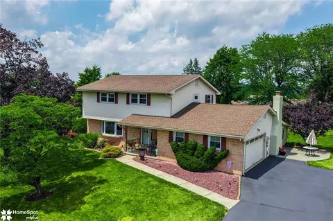 2831 Vista Dr, Coplay, PA 18037