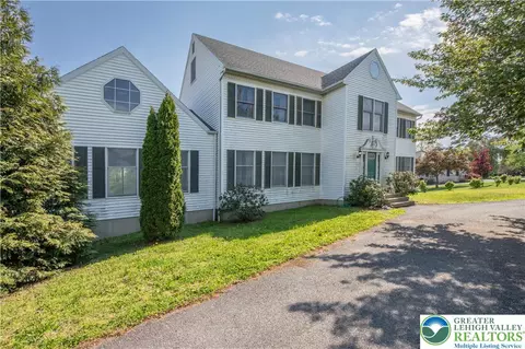 547 Roberts Rd, Nazareth, PA 18064