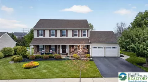 9580 Sleepy Hollow Ln, Breinigsville, PA 18031