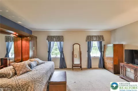 216 Memorial Dr, Bath, PA 18014 photo 20