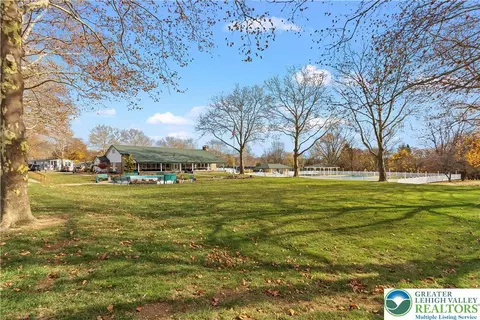 17 Valley View Dr, Bath, PA 18014 photo 29