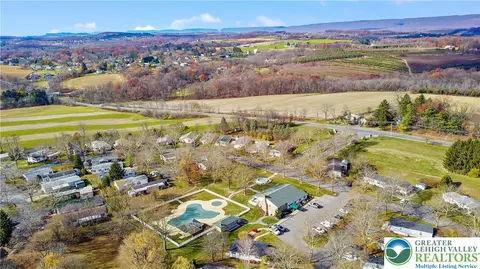 17 Valley View Dr, Bath, PA 18014 photo 34