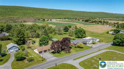8363 Kings Hwy, New Tripoli, PA 18066