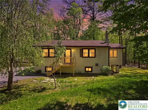 505 Chipmunk Rd, Pocono Mountain Lake Estates, PA 18324