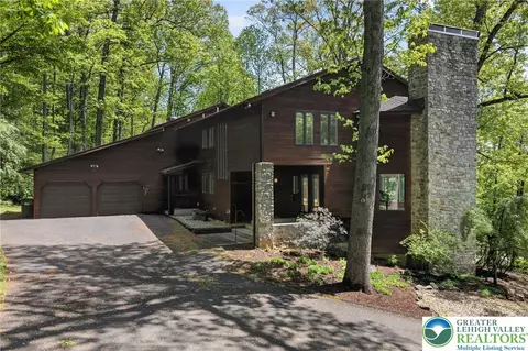 5069 5th St, Emmaus, PA 18049