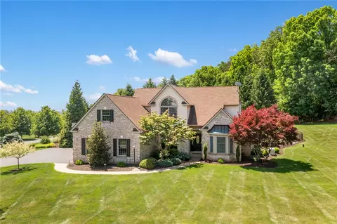 1880 Hamilton Dr, Coopersburg, PA 18036