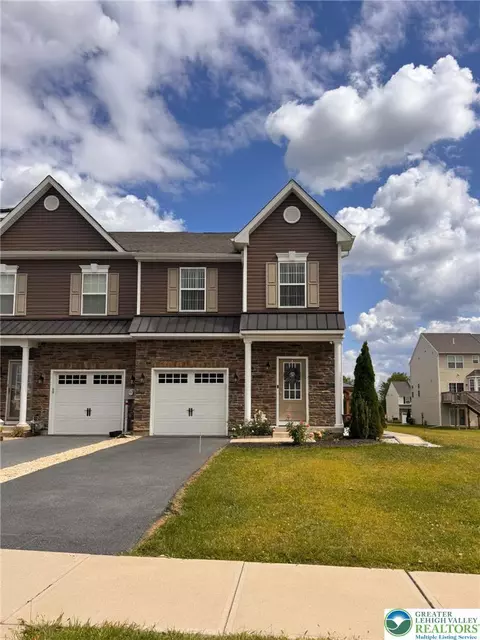 1391 Caspian St, Allentown, PA 18104