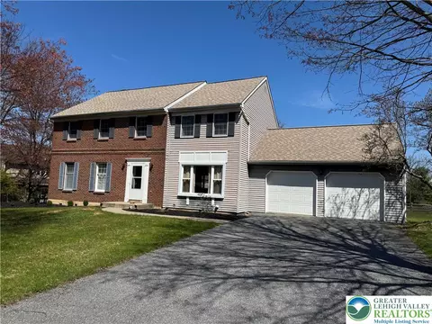 1929 Earls Ct, Allentown, PA 18103