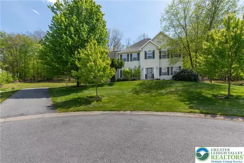 115 Holly Rd, Orwigsburg, PA 17961