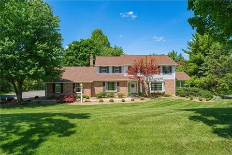 4777 Belmont Dr, Emmaus, PA 18049