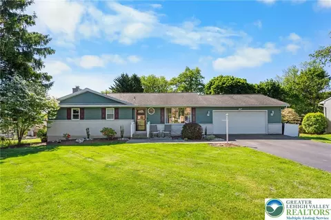 411 Nolf Rd, Nazareth, PA 18064