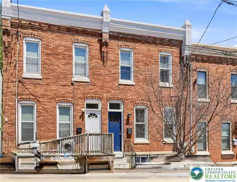 3869 Manayunk Ave, Philadelphia, PA 19128