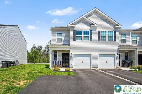 1131 Martin Rd, Breinigsville, PA 18031