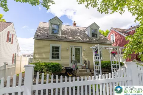 852 N Irving St, Allentown, PA 18109