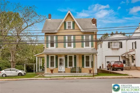 174 Chestnut St, Bath, PA 18014